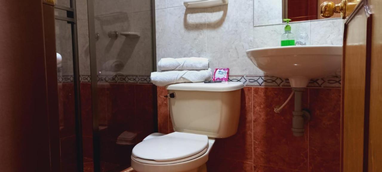 Hoteles Bogota Inn Colonial Екстер'єр фото