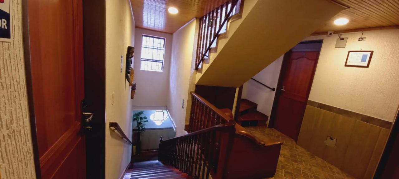 Hoteles Bogota Inn Colonial Екстер'єр фото
