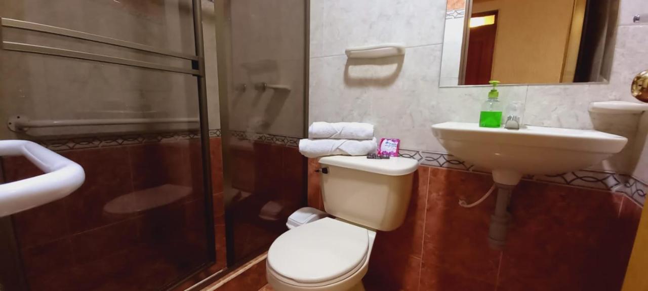 Hoteles Bogota Inn Colonial Екстер'єр фото