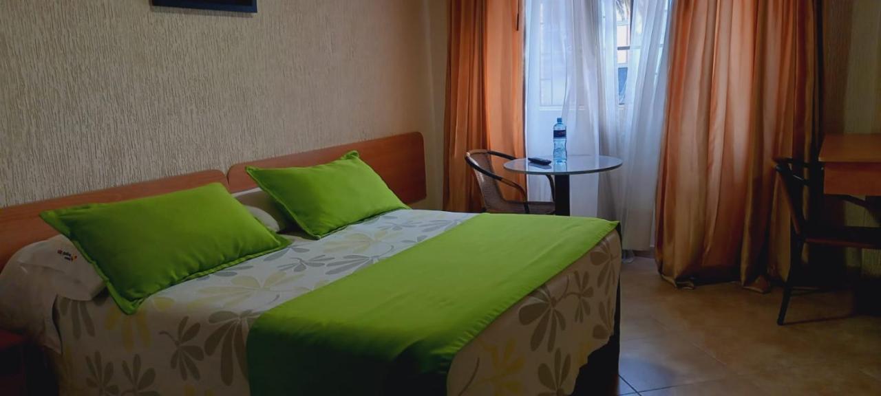 Hoteles Bogota Inn Colonial Екстер'єр фото